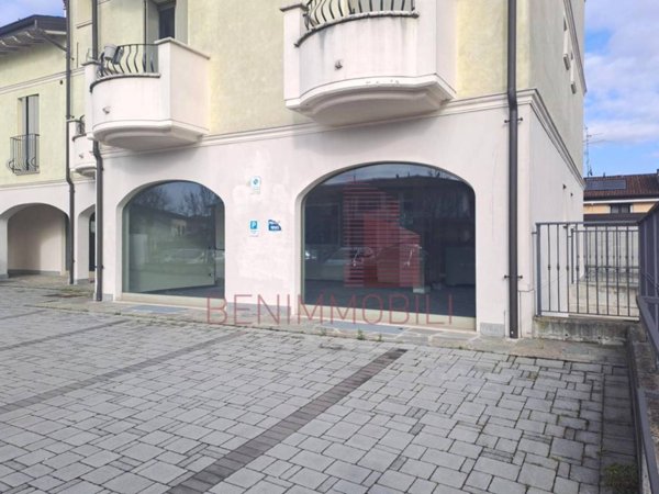 negozio in affitto a Montirone