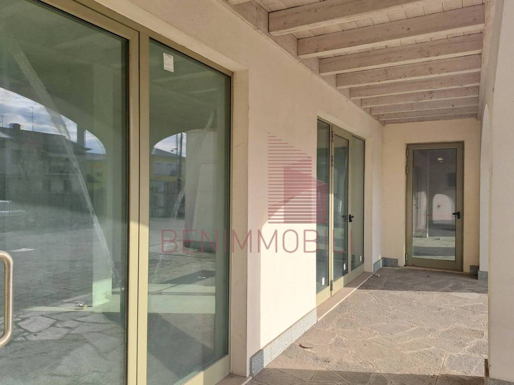 negozio in affitto a Montirone