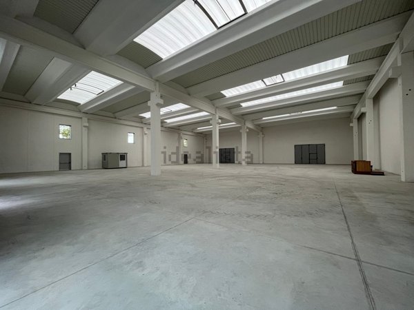 capannone in affitto a Montirone