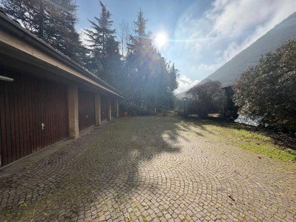 locale di sgombero in affitto a Nave
