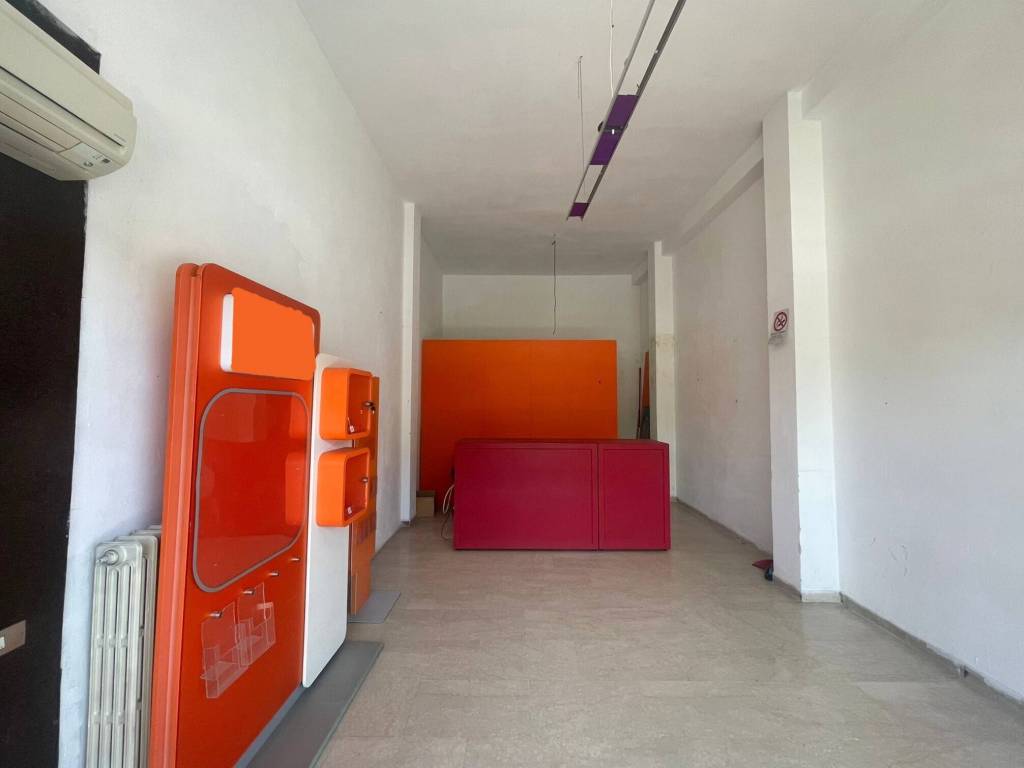 negozio in affitto a Nave