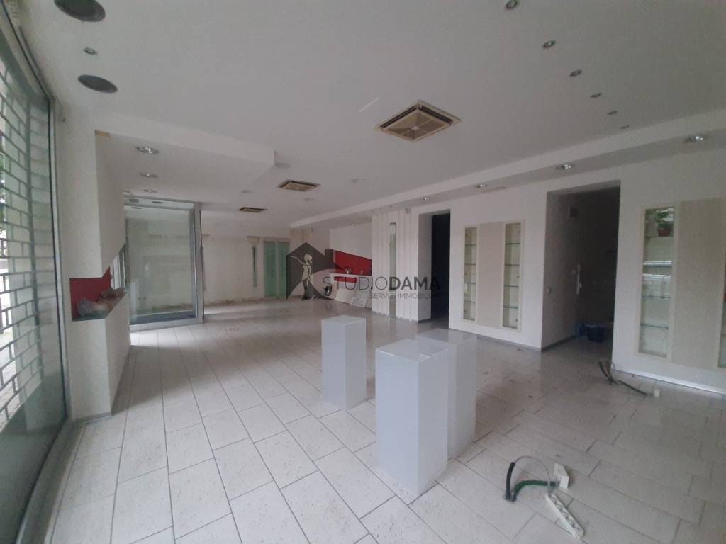 negozio in affitto a Nuvolento