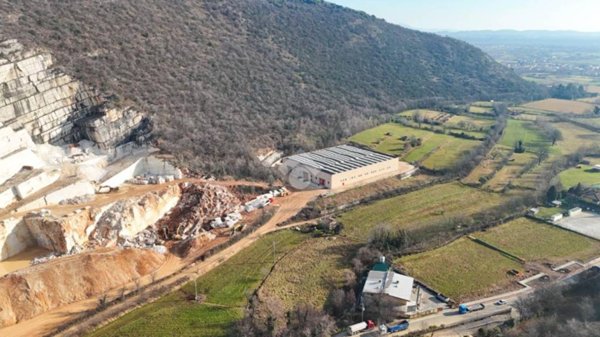 locale commerciale in affitto a Nuvolento