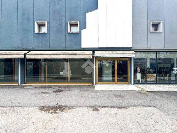 negozio in affitto a Nuvolento