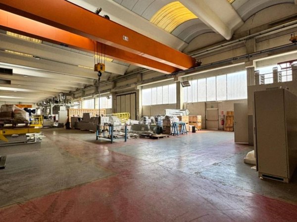 locale commerciale in affitto a Nuvolera