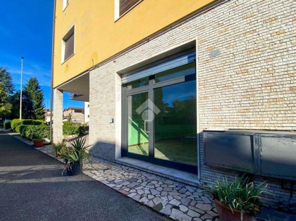 negozio in affitto ad Odolo