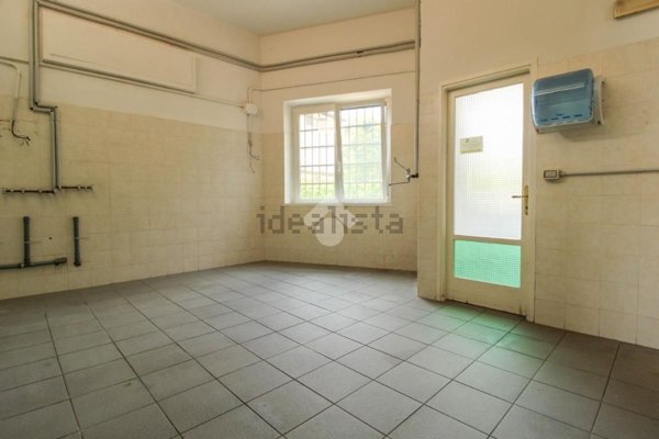 locale commerciale in affitto ad Odolo