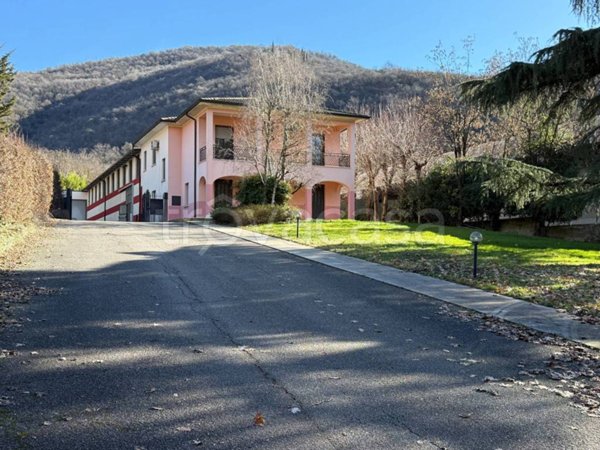 appartamento in affitto ad Ome