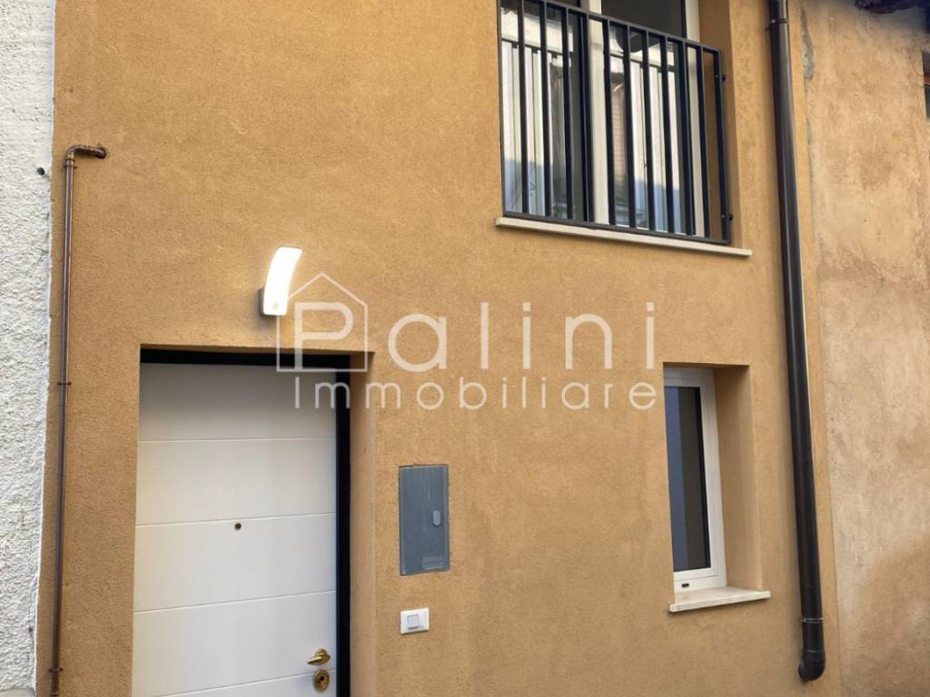 casa indipendente in affitto ad Ome