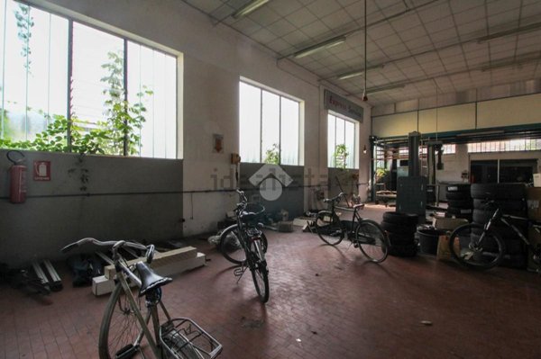 capannone in affitto ad Orzinuovi