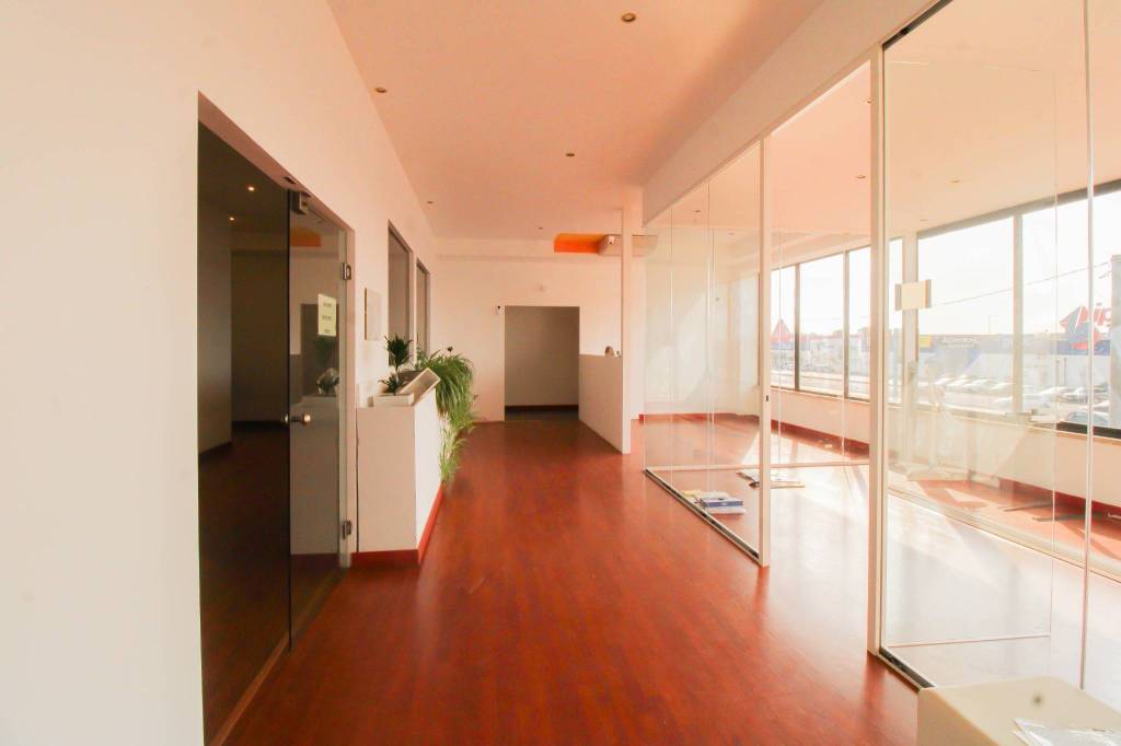 negozio in affitto ad Orzinuovi