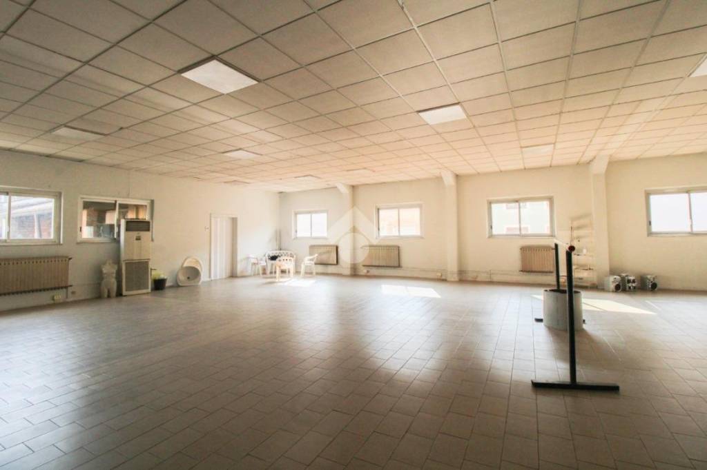 ufficio in affitto ad Orzinuovi