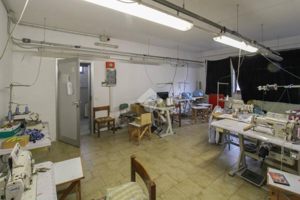 locale commerciale in affitto ad Orzinuovi