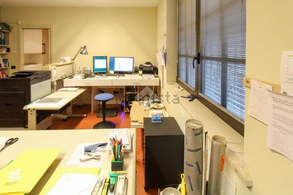ufficio in affitto ad Ospitaletto