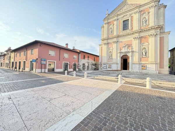 negozio in affitto ad Ospitaletto