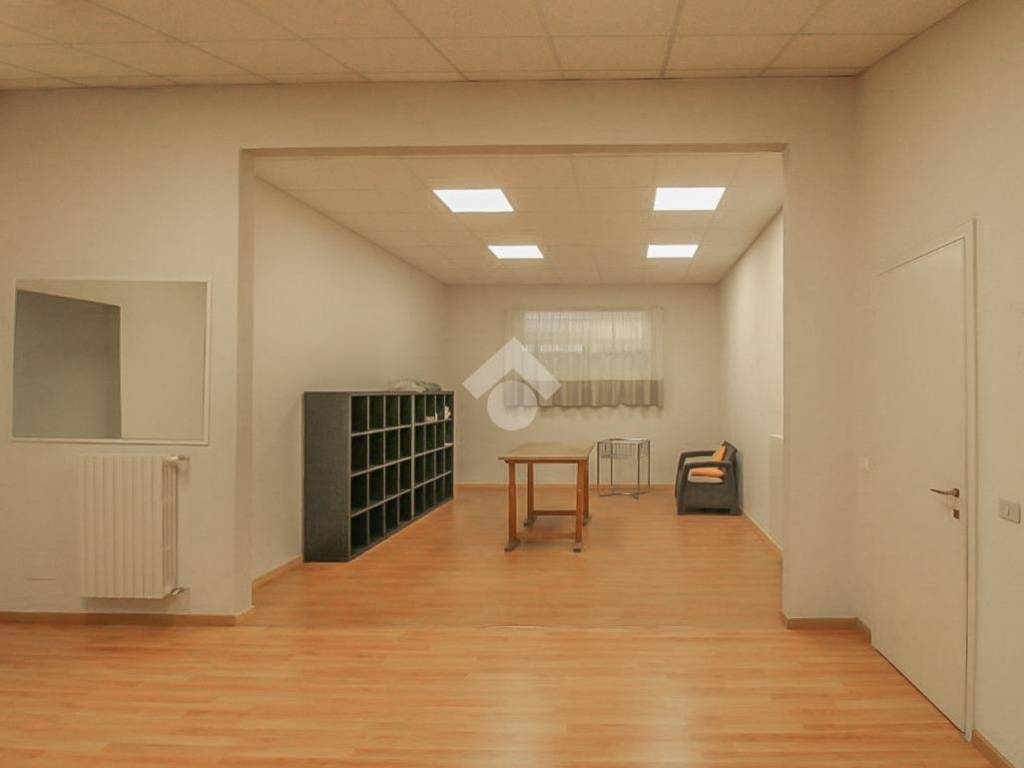 locale commerciale in affitto ad Ospitaletto