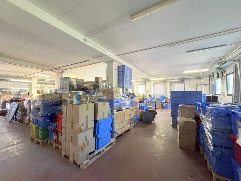 locale commerciale in affitto ad Ospitaletto