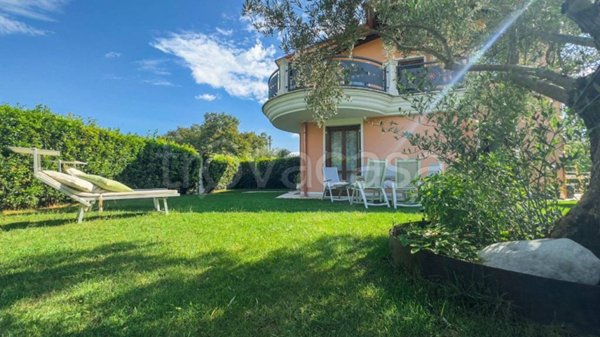 casa indipendente in affitto a Padenghe sul Garda