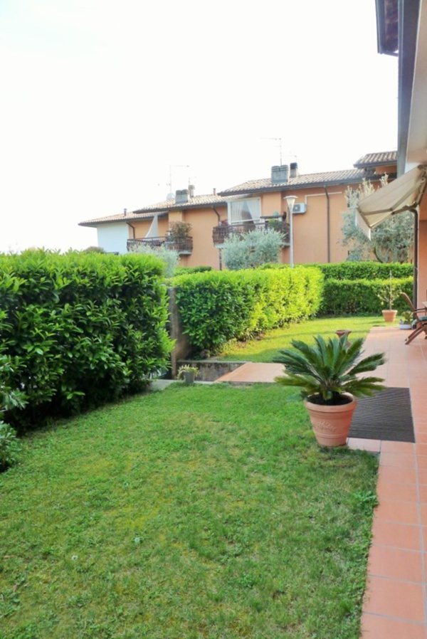 casa indipendente in affitto a Padenghe sul Garda