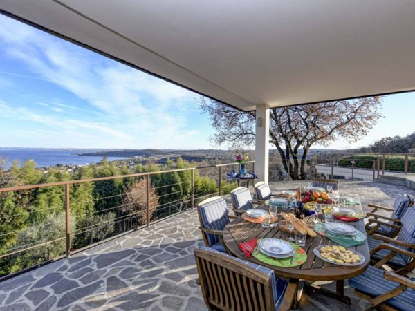 casa indipendente in affitto a Padenghe sul Garda