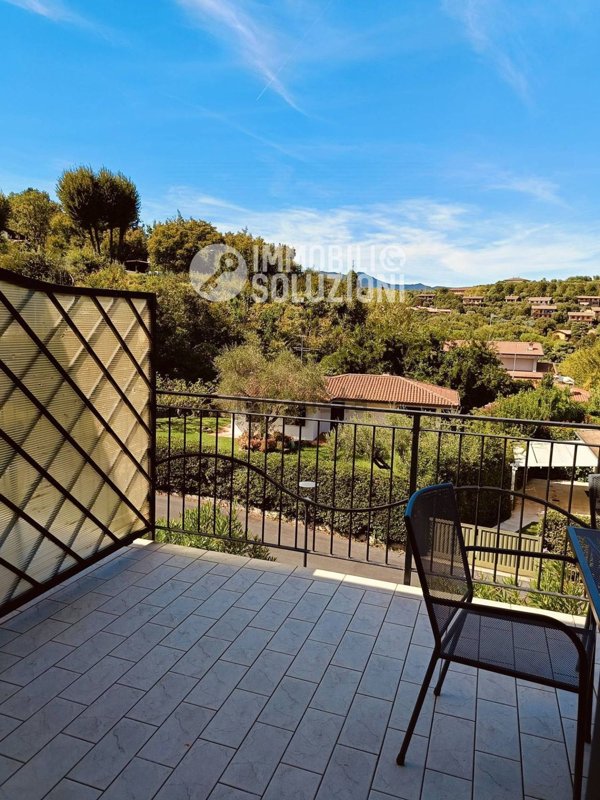 appartamento in affitto a Padenghe sul Garda