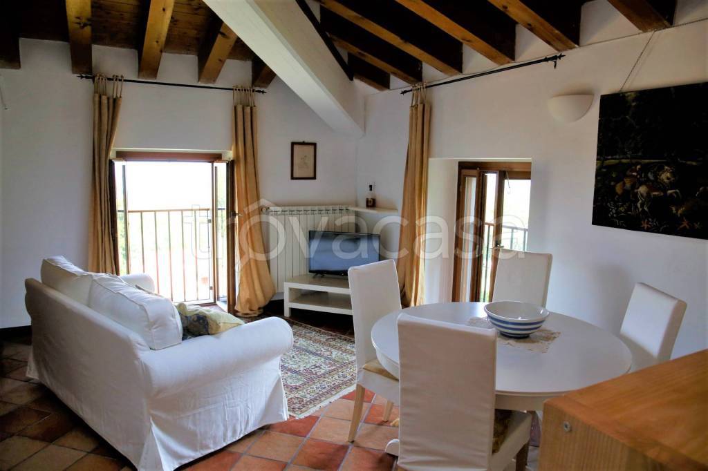 appartamento in affitto a Padenghe sul Garda