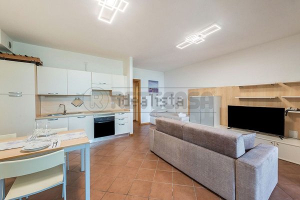 appartamento in affitto a Padenghe sul Garda