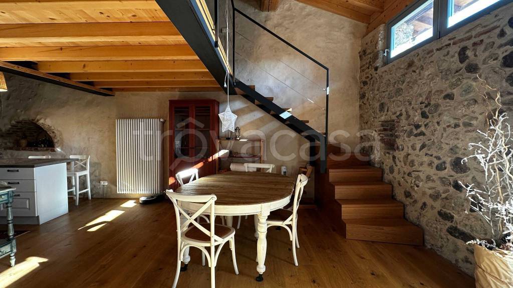 appartamento in affitto a Padenghe sul Garda