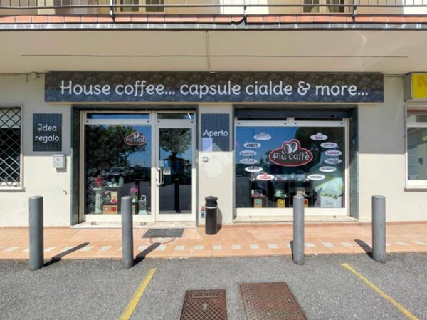 negozio in affitto a Padenghe sul Garda