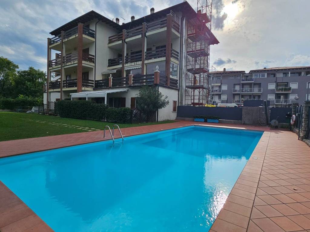 appartamento in affitto a Padenghe sul Garda