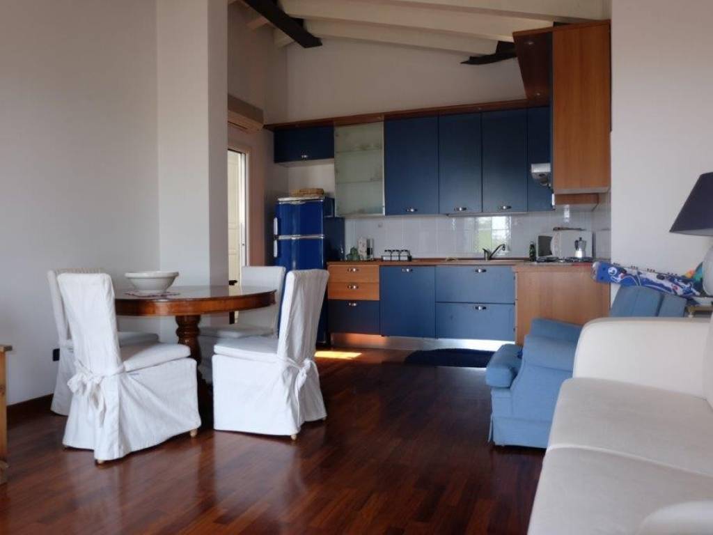 appartamento in affitto a Padenghe sul Garda