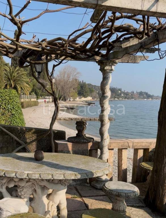 appartamento in affitto a Padenghe sul Garda