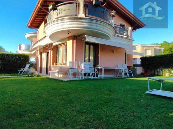 casa indipendente in affitto a Padenghe sul Garda