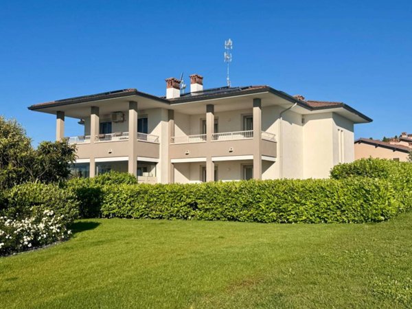 casa indipendente in affitto a Padenghe sul Garda