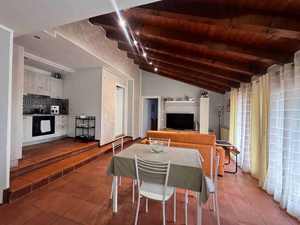 appartamento in affitto a Padenghe sul Garda