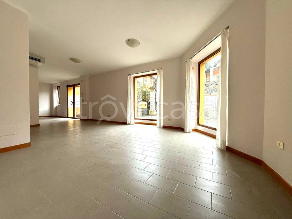 appartamento in affitto a Padenghe sul Garda