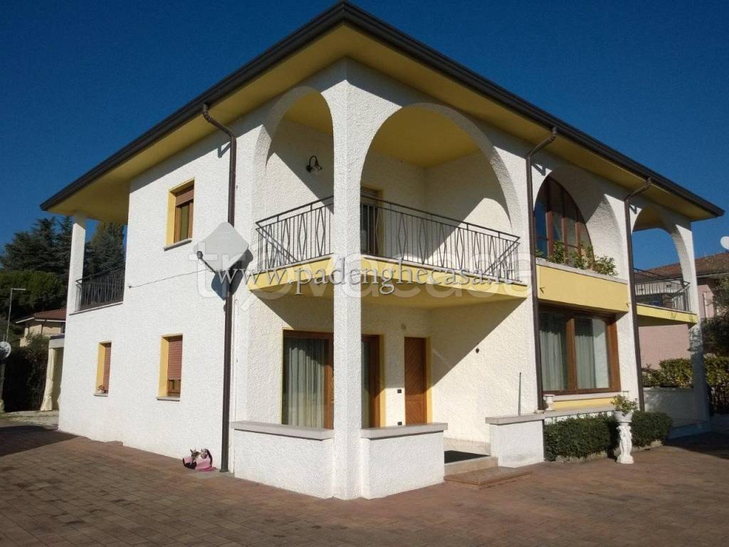 appartamento in affitto a Padenghe sul Garda