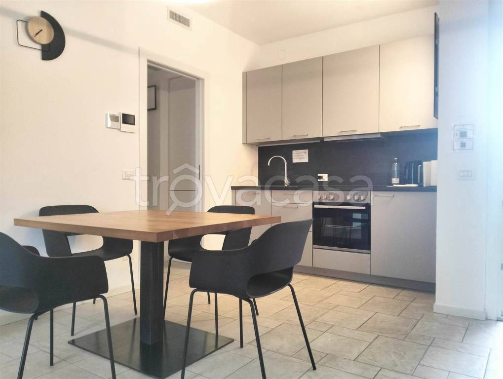 appartamento in affitto a Padenghe sul Garda