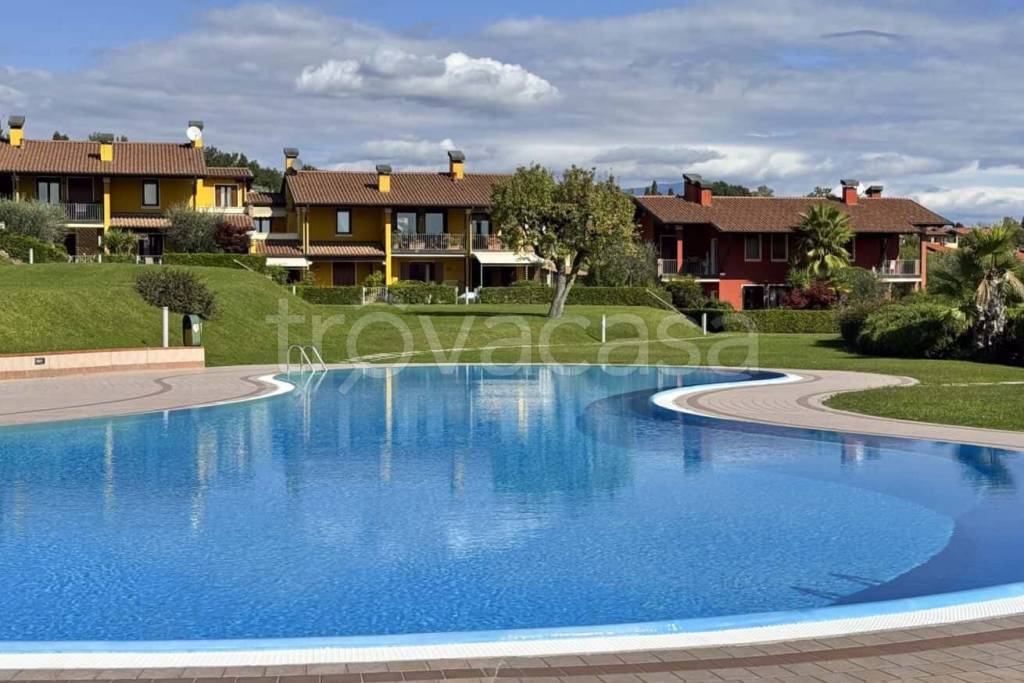 appartamento in affitto a Padenghe sul Garda