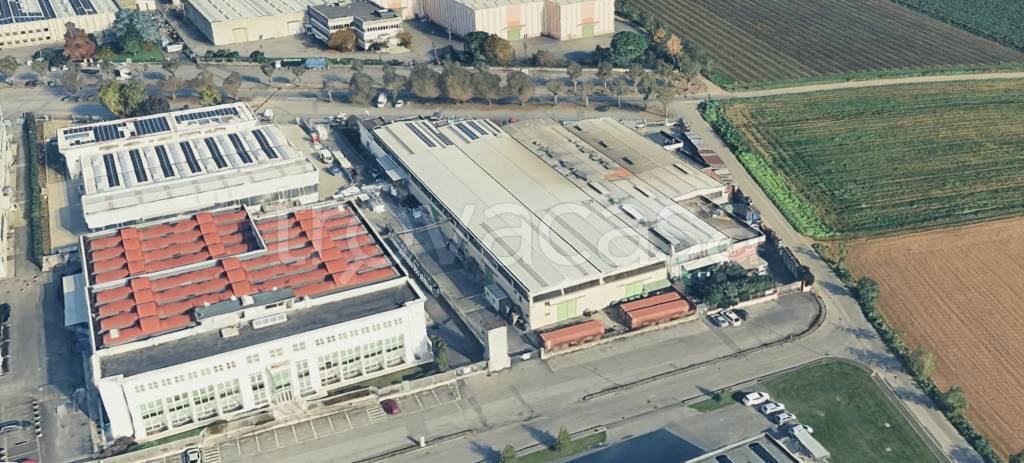 locale commerciale in affitto a Paderno Franciacorta