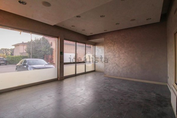 negozio in affitto a Palazzolo sull'Oglio
