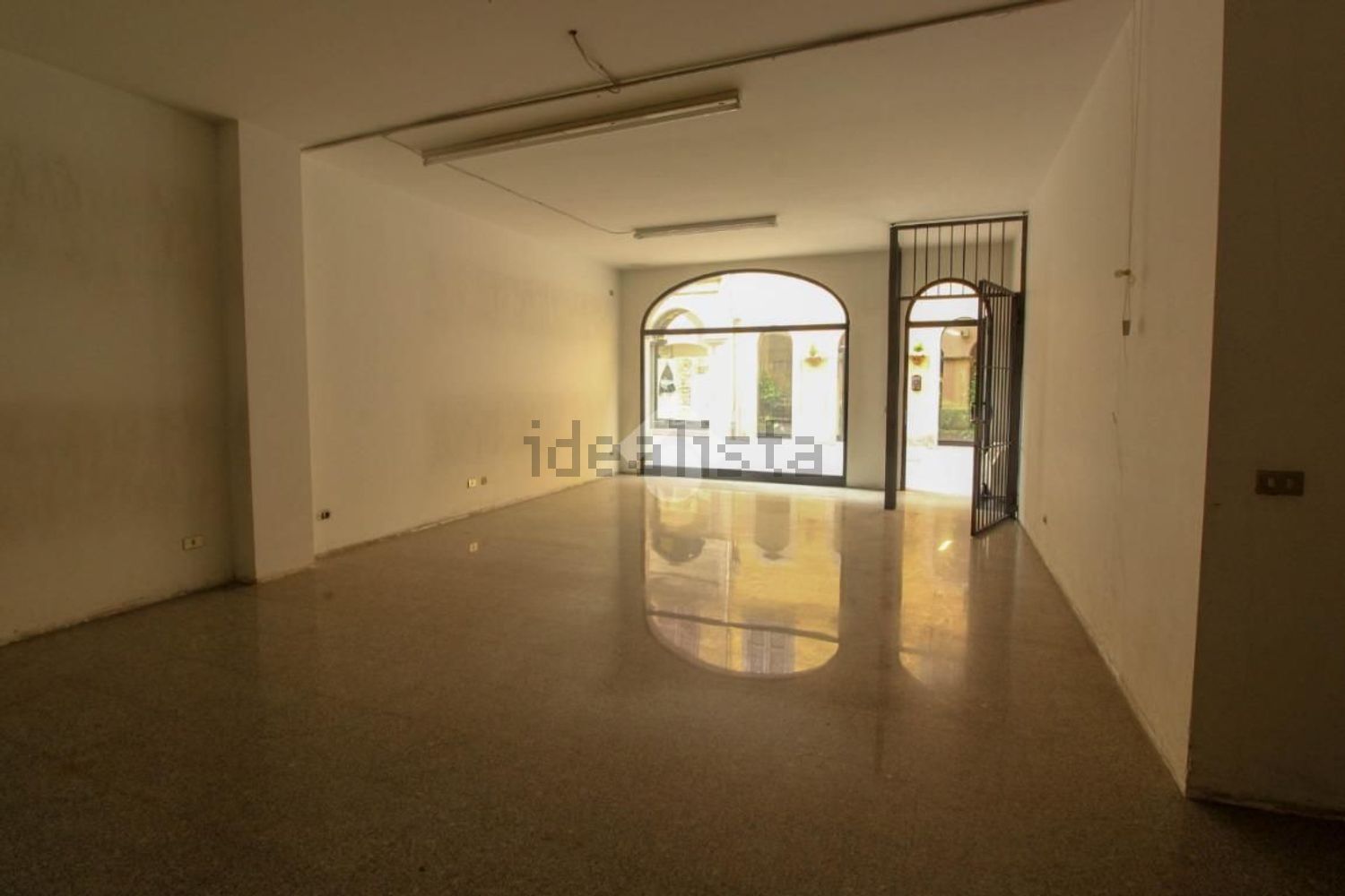 negozio in affitto a Palazzolo sull'Oglio