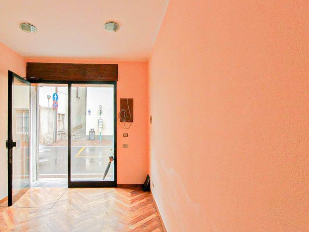 negozio in affitto a Palazzolo sull'Oglio