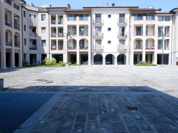 negozio in affitto a Paratico