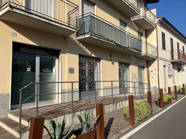 negozio in affitto a Paratico