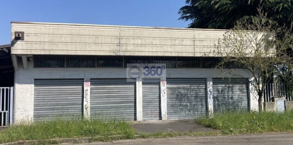 capannone in affitto a Passirano