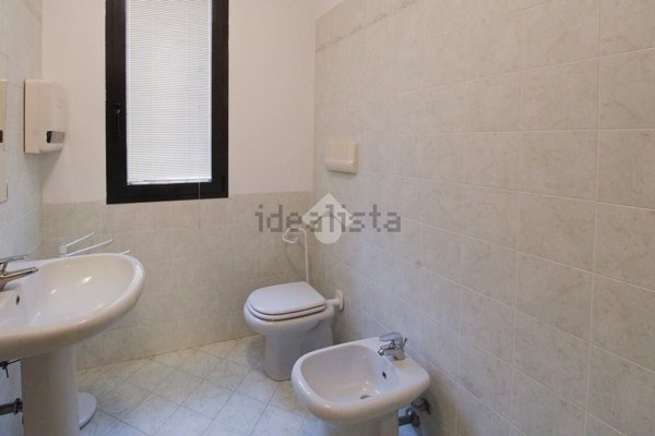 ufficio in affitto a Passirano