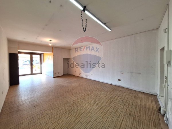 negozio in affitto a Pisogne