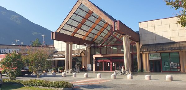 negozio in affitto a Pisogne