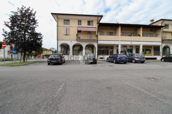 locale commerciale in affitto a Poncarale